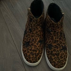 Lil girl cheetah print sneakers